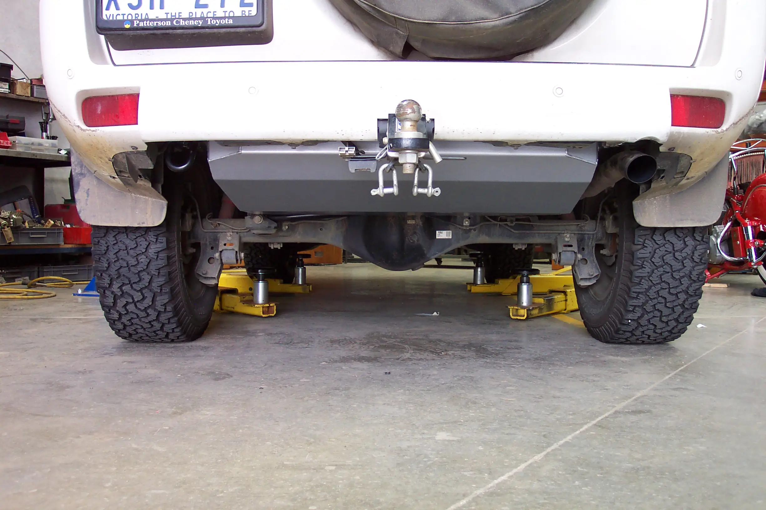 TLCP150SWBR_REAR VIEW