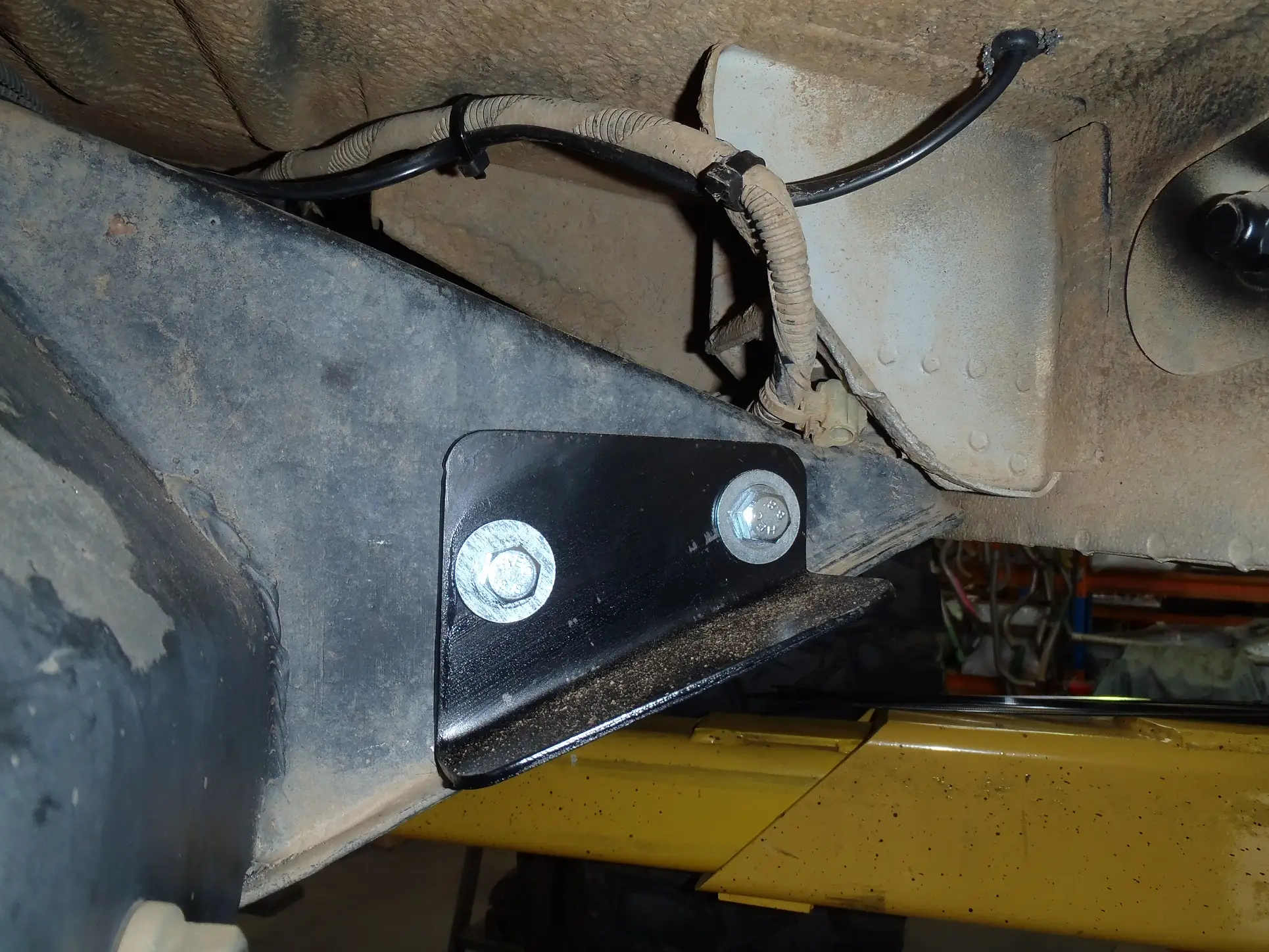 LD2AS-RH_RHF SECONDARY BRACKET