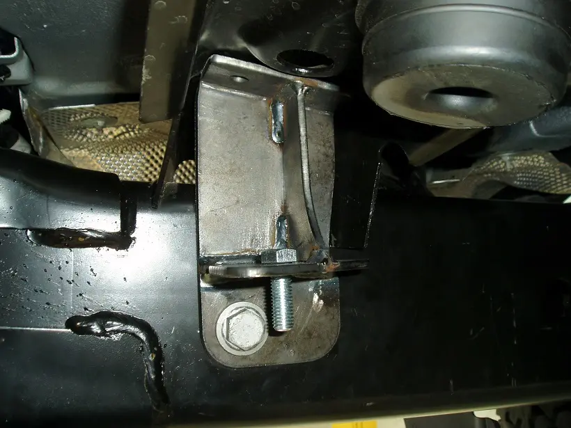 LD3A_LHS REAR BRACKET