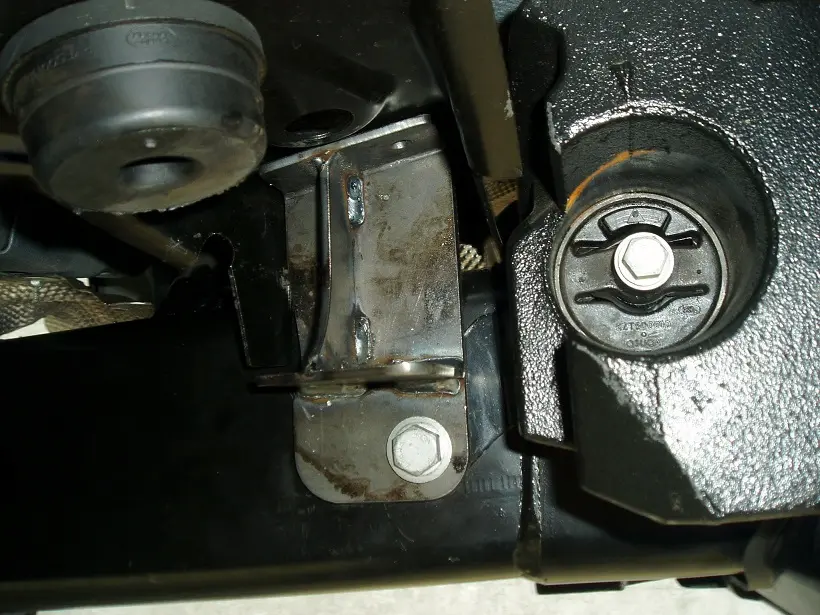 LD3A_RHS REAR BRACKET