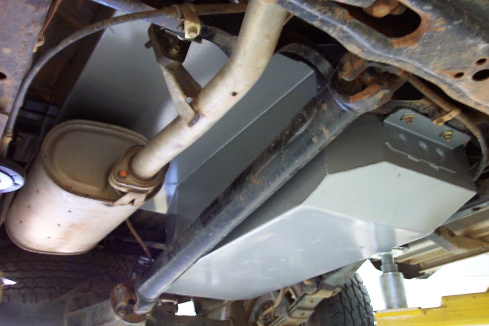 Mitsubishi Long Range Fuel Tanks